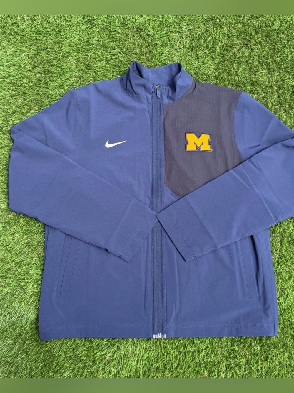 Nike Women’s Michigan Wolverines Team Issued PE Warmup Track Jacket 2025